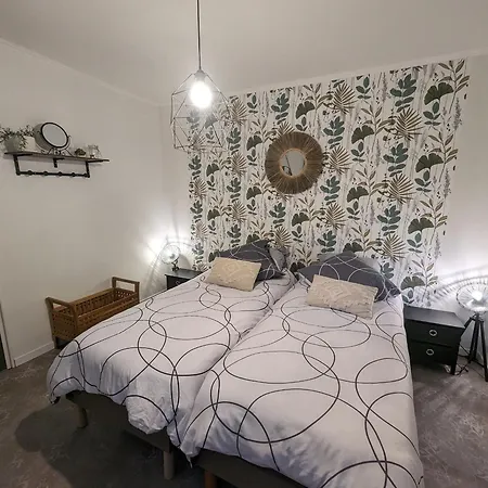 Nyaraló Pmr Avec Parking, 2 Chambres, Salles D'eau Privatives - Accueil Chaleureux - Fr-1-611-103 *